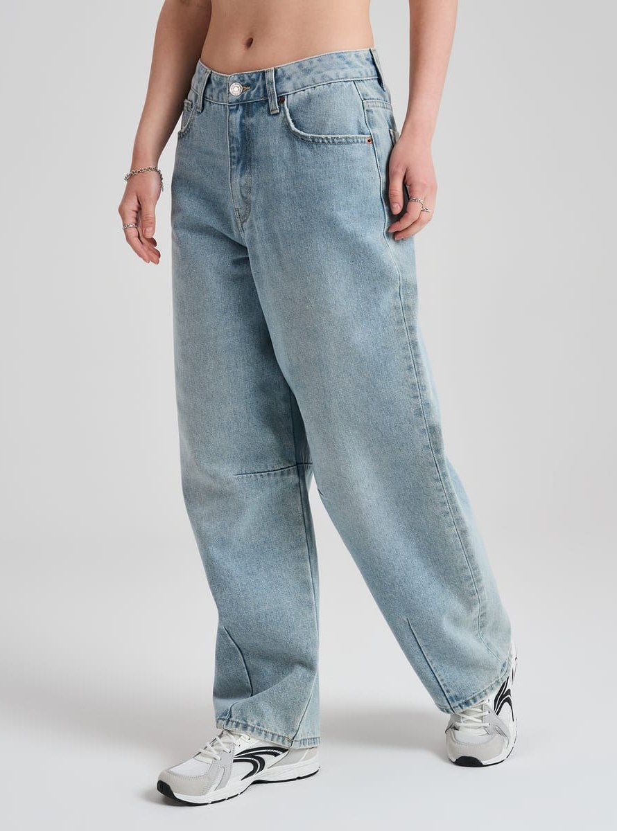 Джинсы баллоны с декоративными швами
