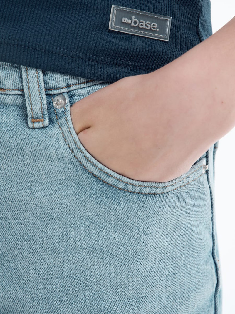 Широкие джинсы Wide fit — фото 5