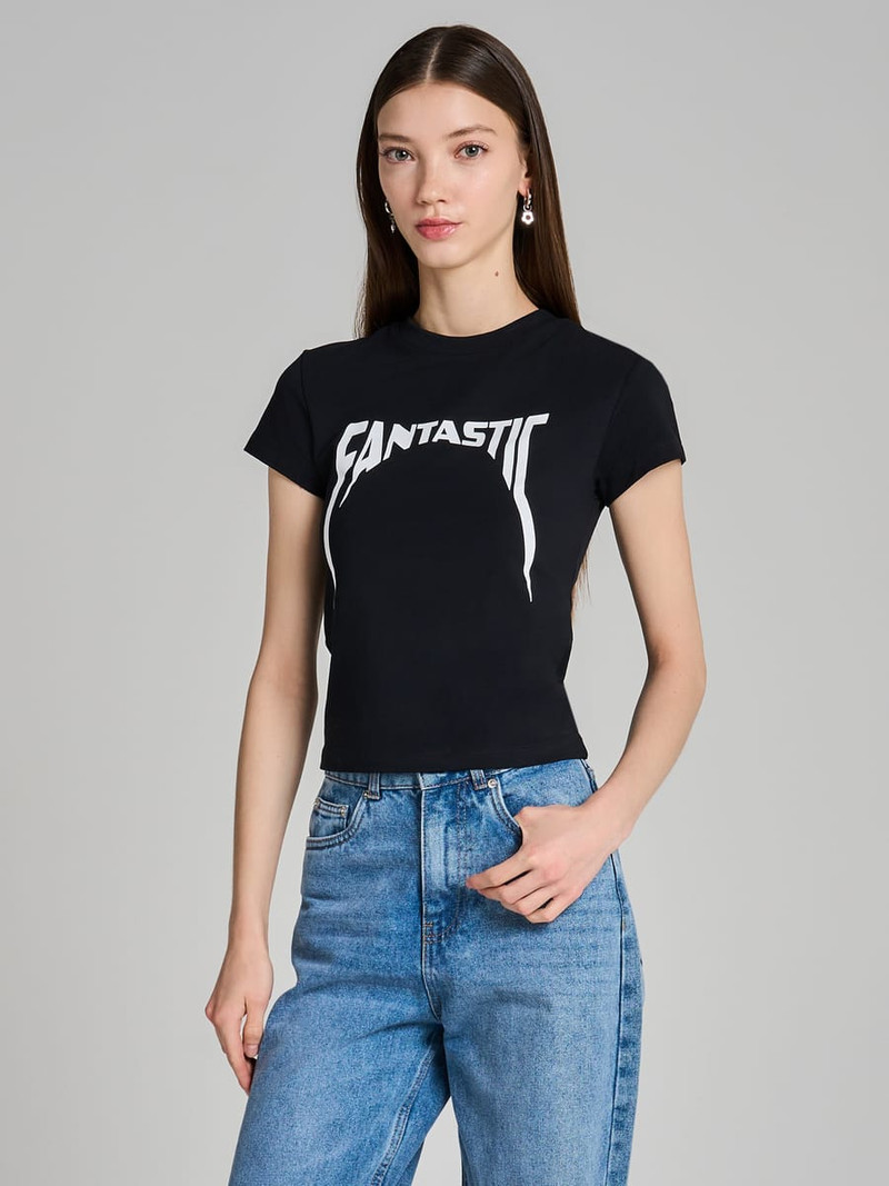 Футболка облегающая с надписью Fantastic