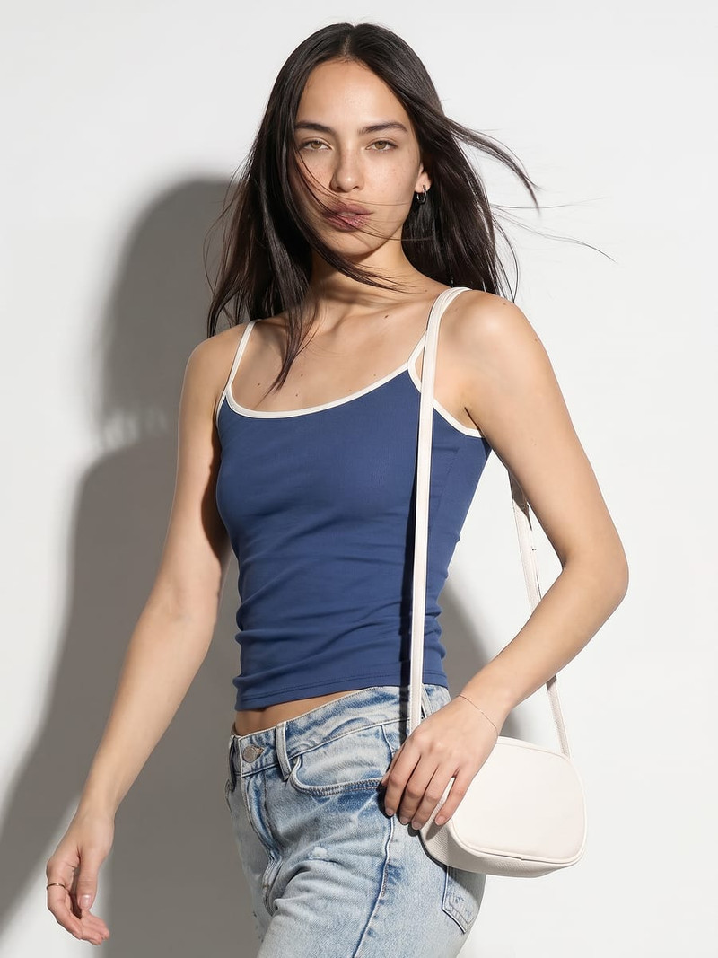 Топ на тонких бретелях - Женщинам - фото 5