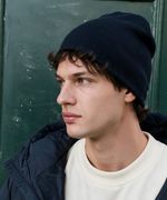синий