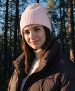 розовый