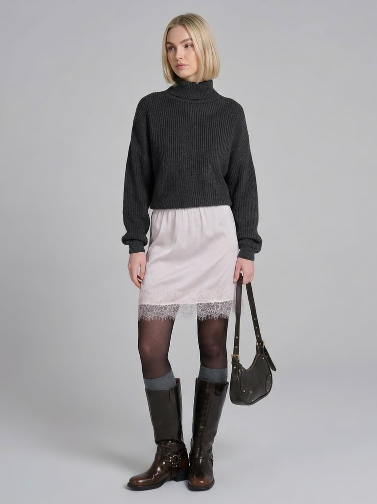 Юбка мини атласная с кружевом в бельевом стиле