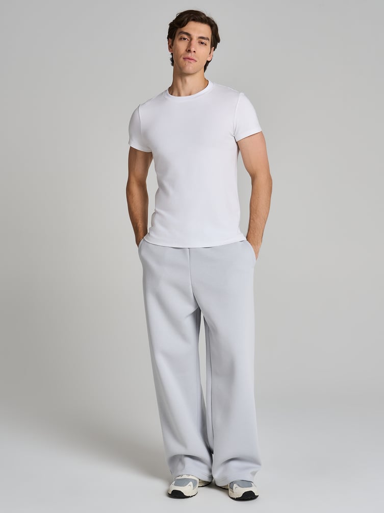 Теплые брюки оверсайз на резинке с начесом