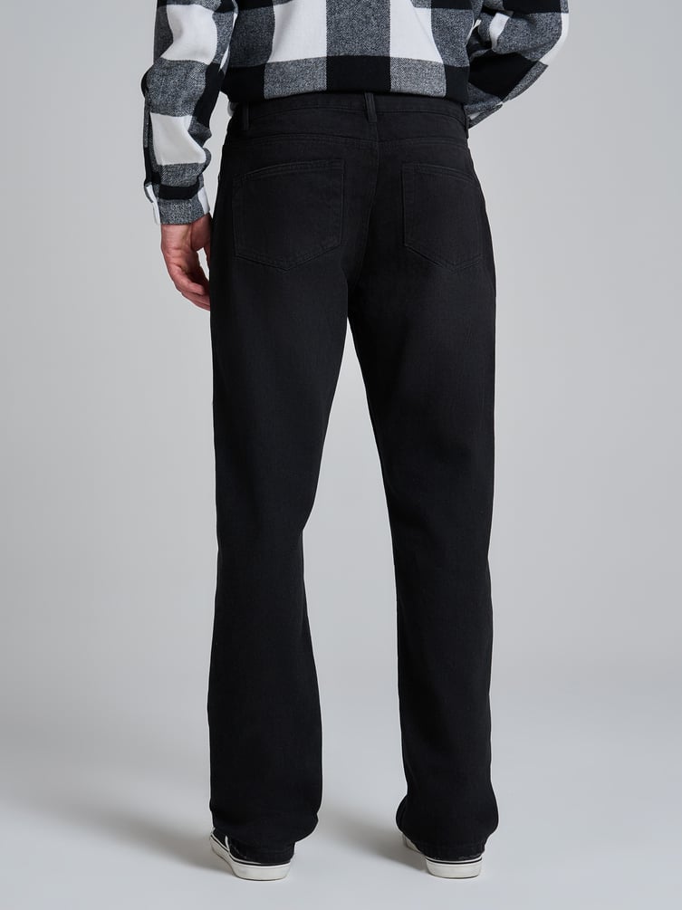 Прямые классические джинсы