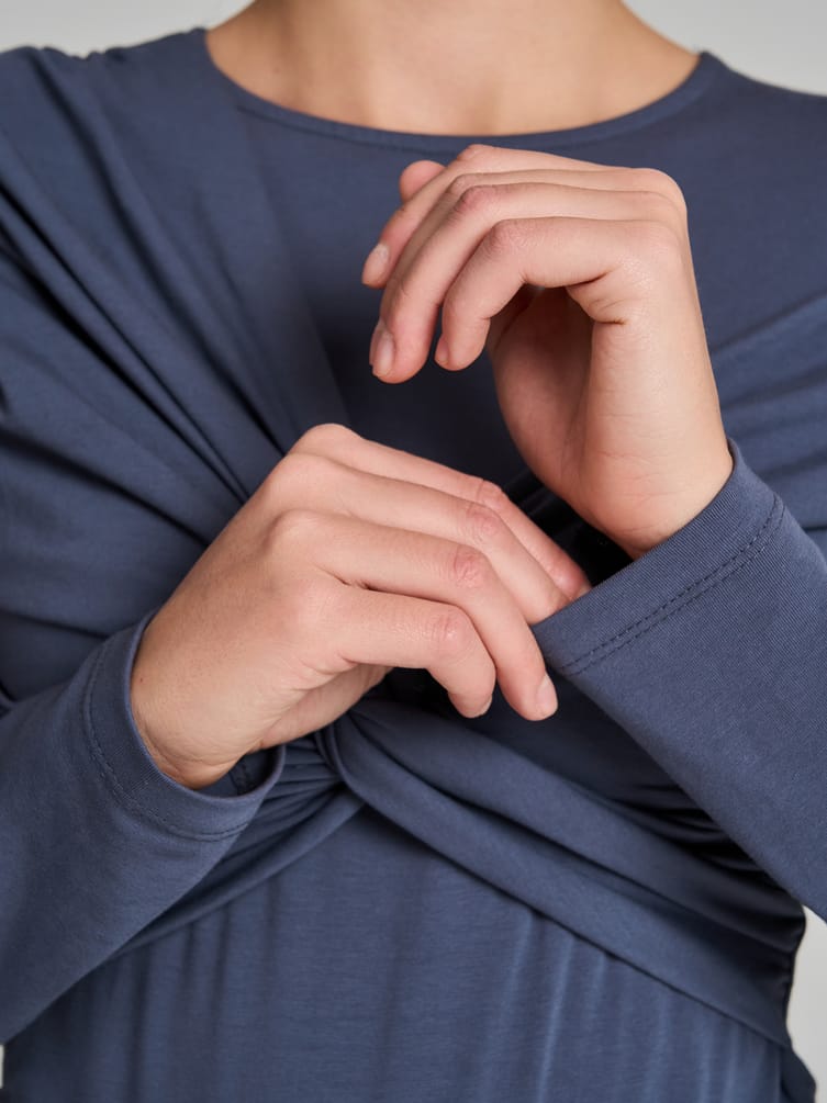 Боди-блузка с драпировкой и длинным рукавом