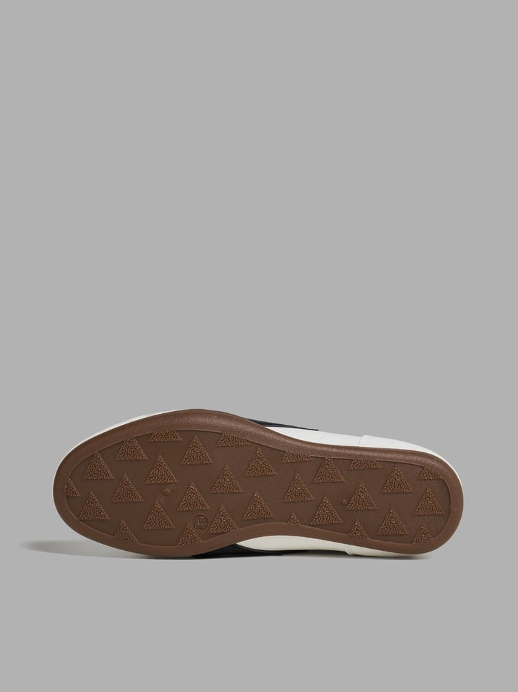 Кроссовки на липучке спортивные