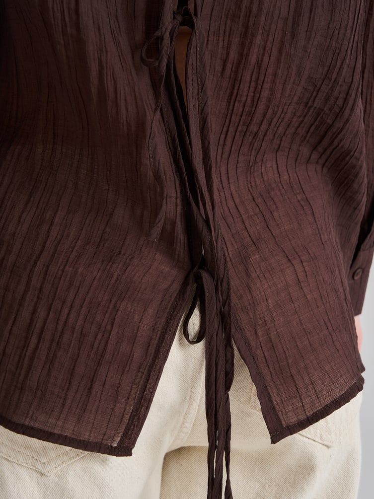 Рубашка летняя со шнуровкой на спине