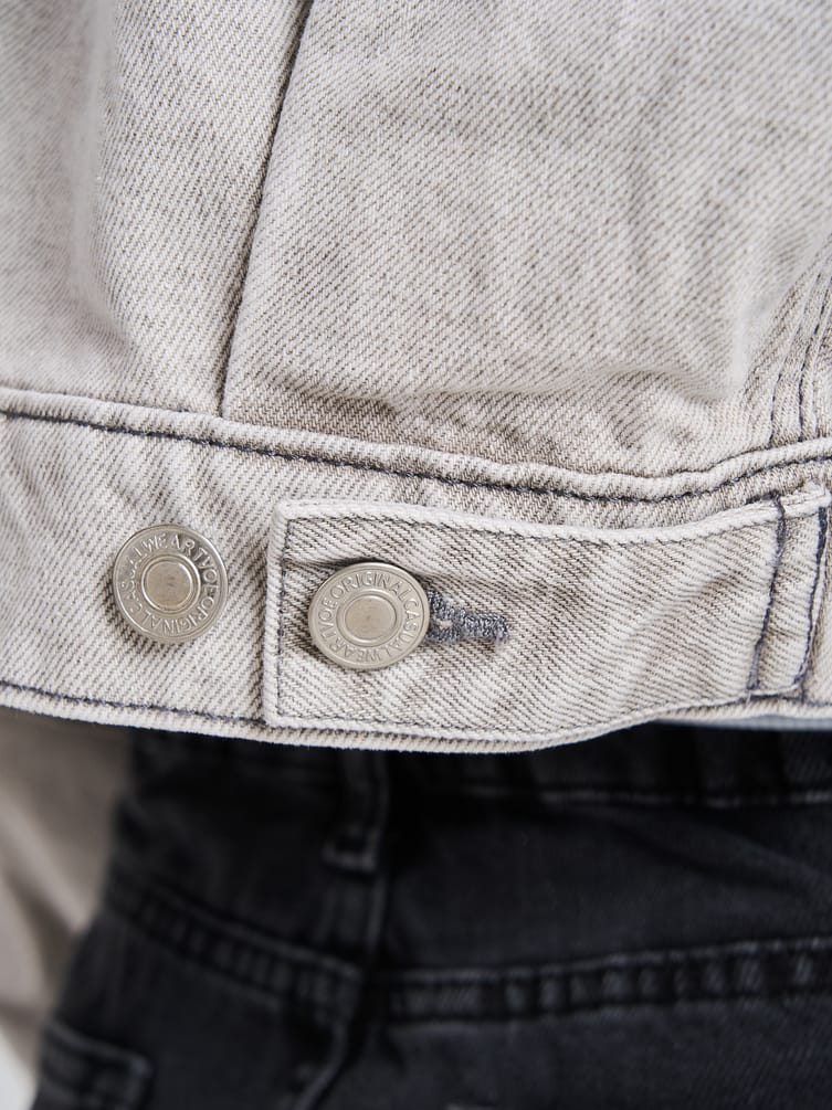 Куртка джинсовая оверсайз укороченная