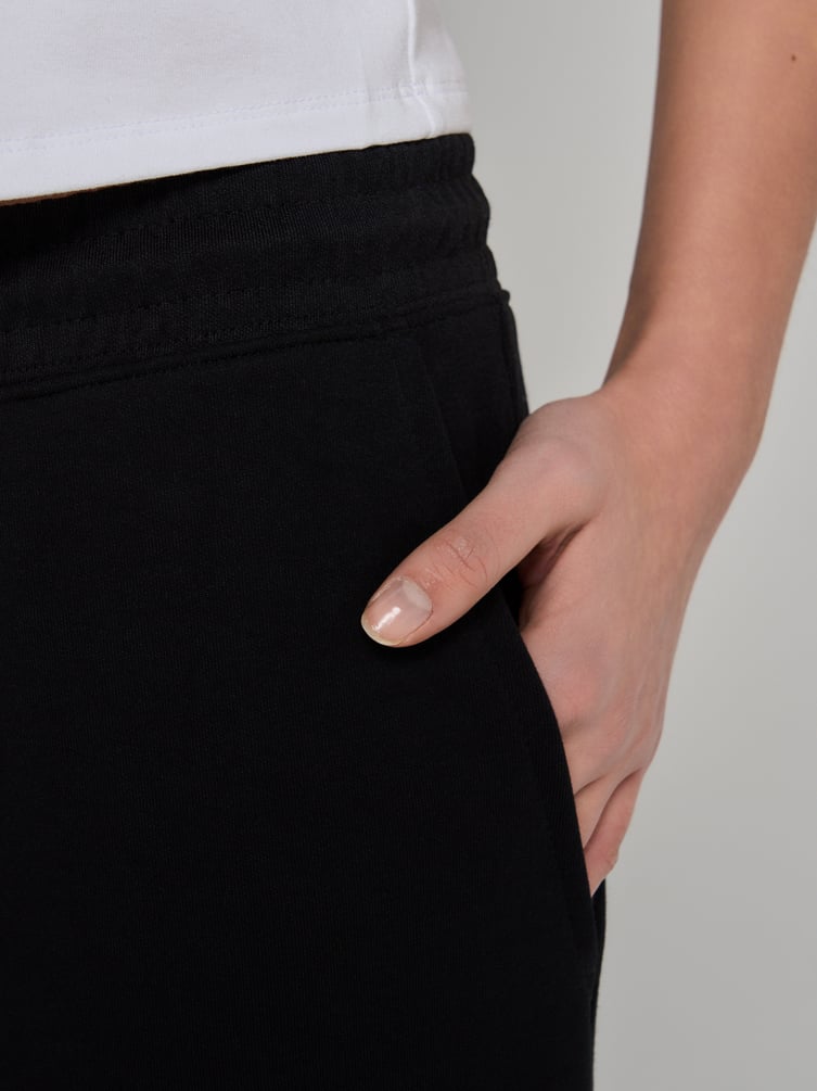 Брюки спортивные широкие