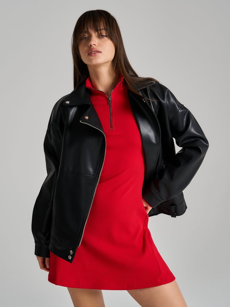 Платье в рубчик деловое