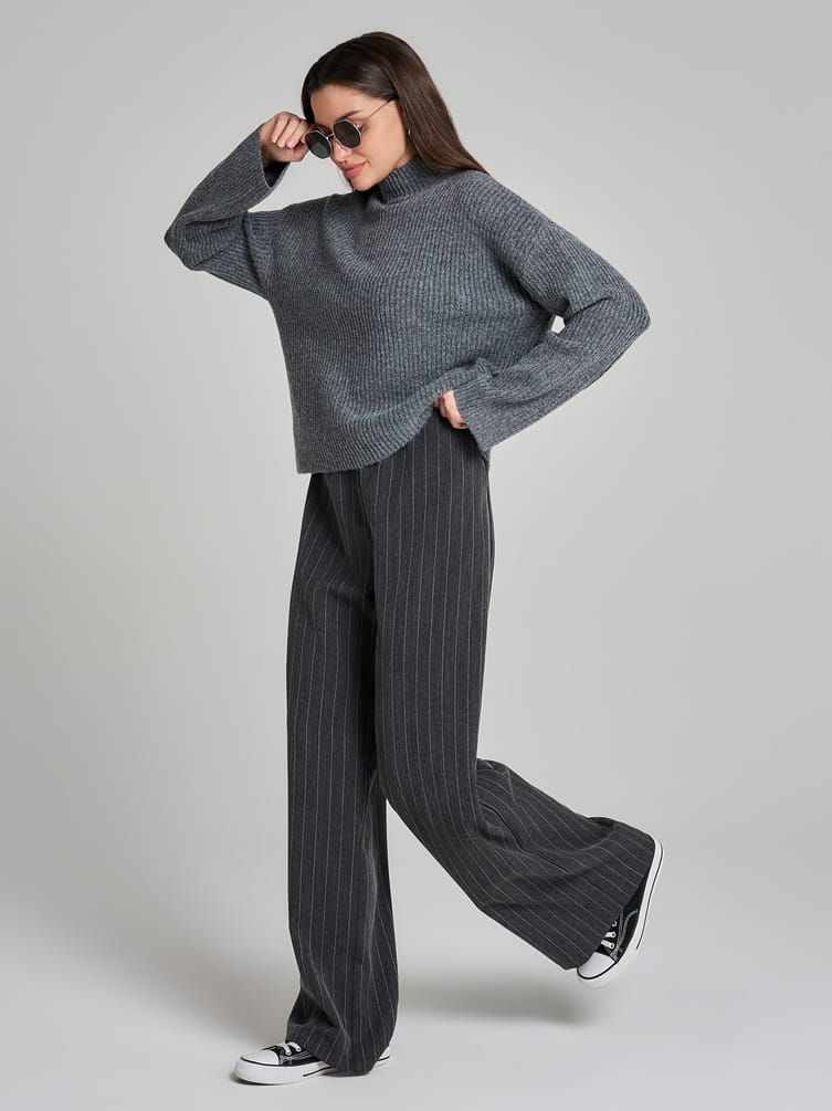 Свитер вязаный теплый