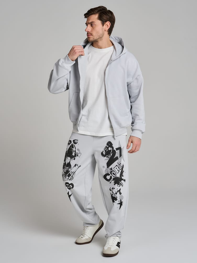 Толстовка оверсайз с принтом на спине