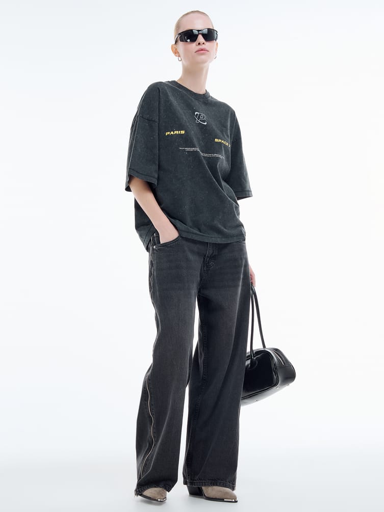 Футболка оверсайз с вареным эффектом и надписями