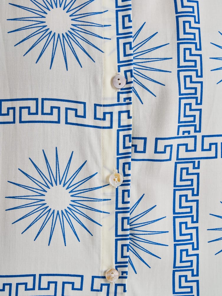 Костюм летний с рубашкой и брюками