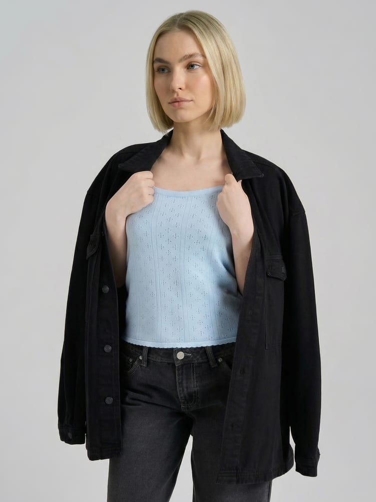 Топ на тонких лямках с перфорацией