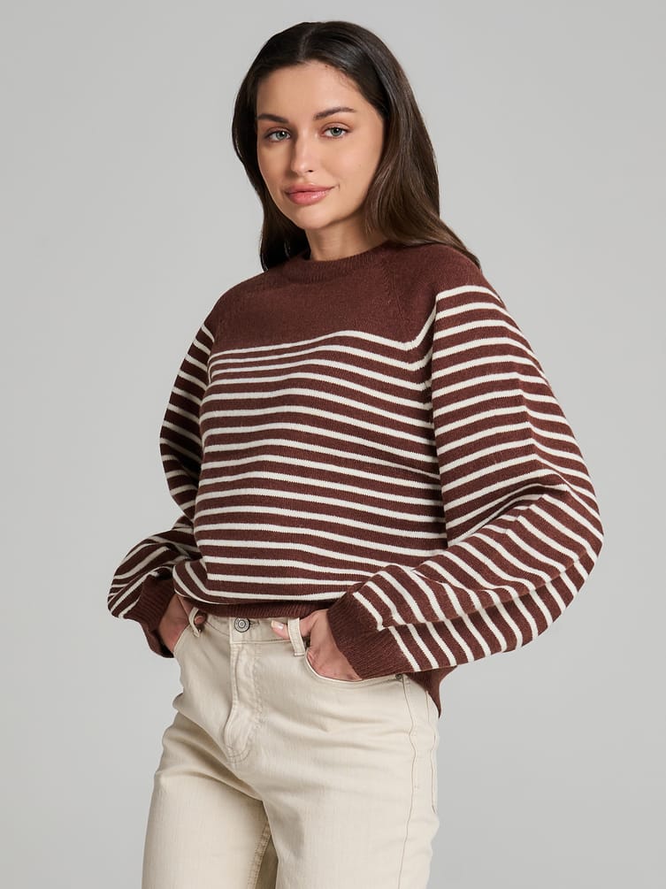 Джемпер трикотажный в полоску