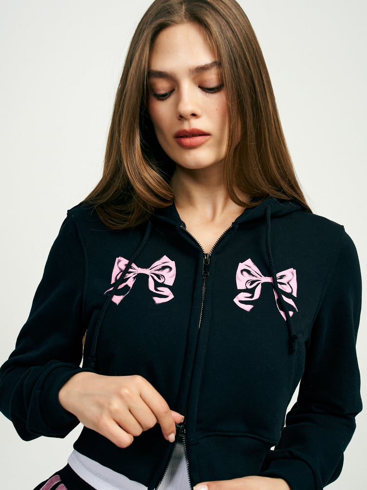 Укороченная зипка с бантиками