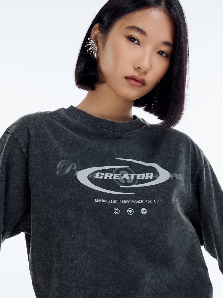 Футболка с вареным эффектом и надписью