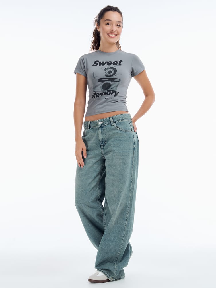 Джинсы багги с вареным эффектом