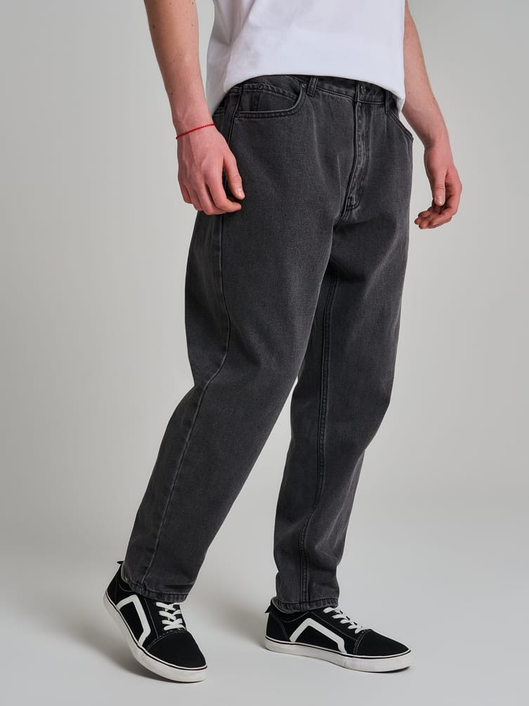 Джинсы зауженные Carrot