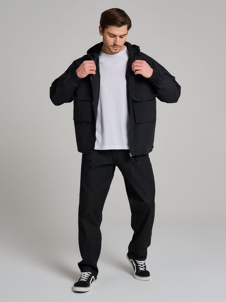 Ветровка демисезонная с капюшоном