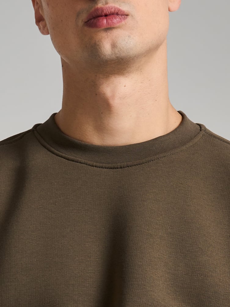 Теплый свитшот с принтом на спине и начесом