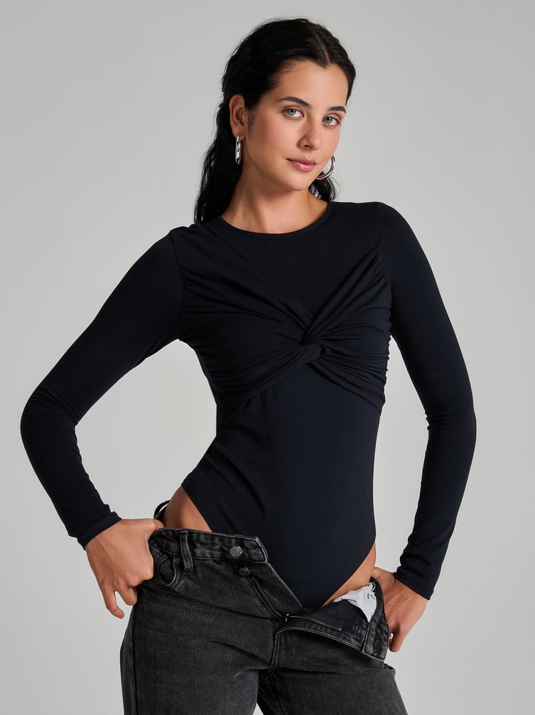 Облегающее боди-блузка с драпировкой и длинным рукавом