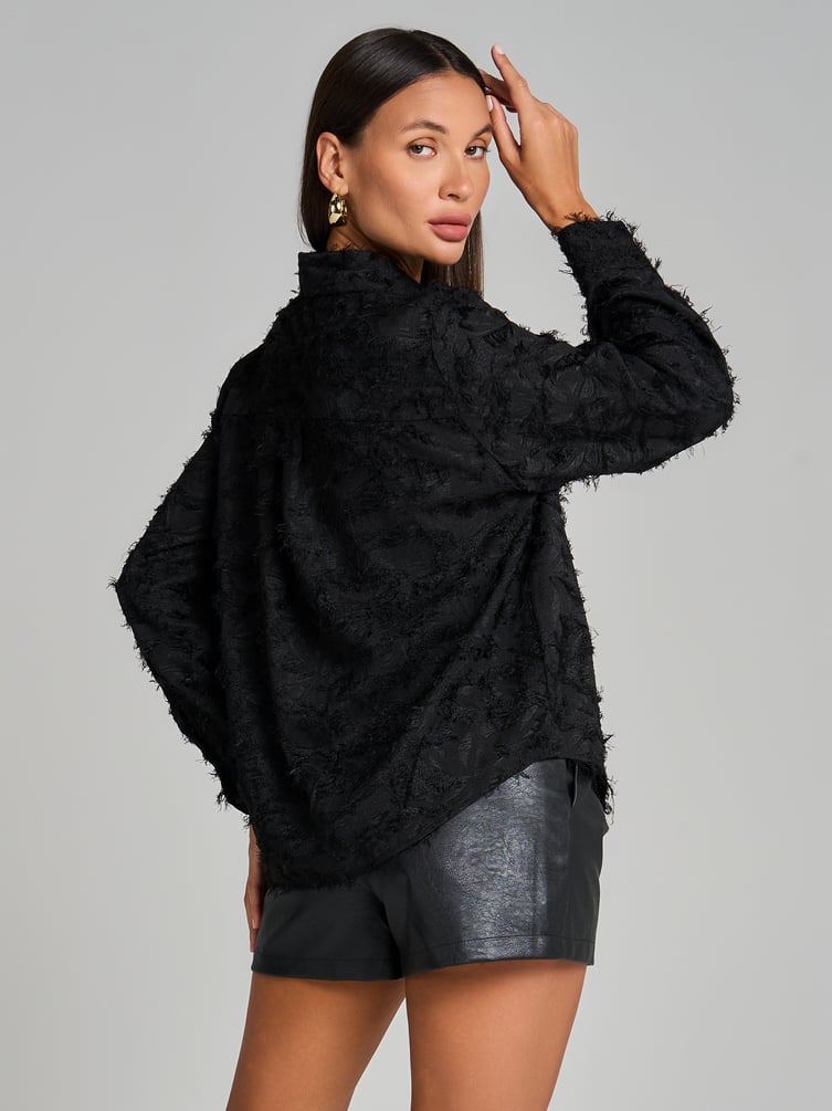 Блузка нарядная с бахромой