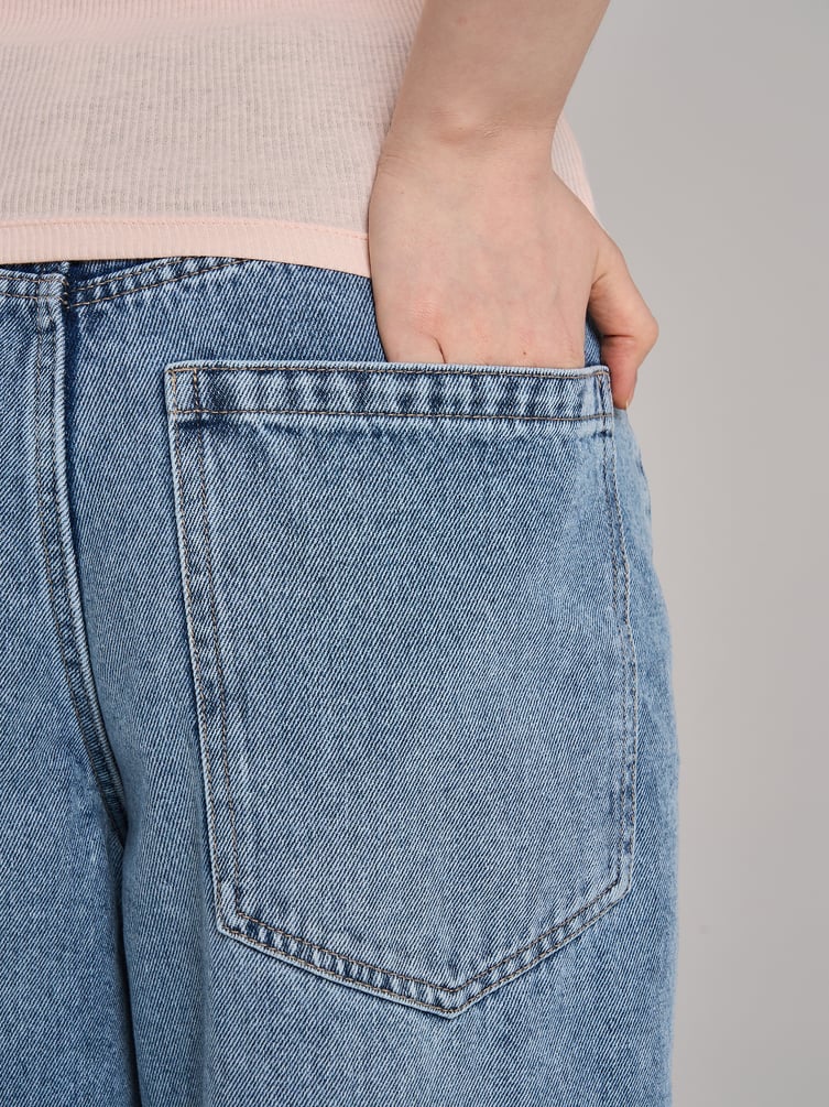 Джинсы багги широкие с вареным эффектом