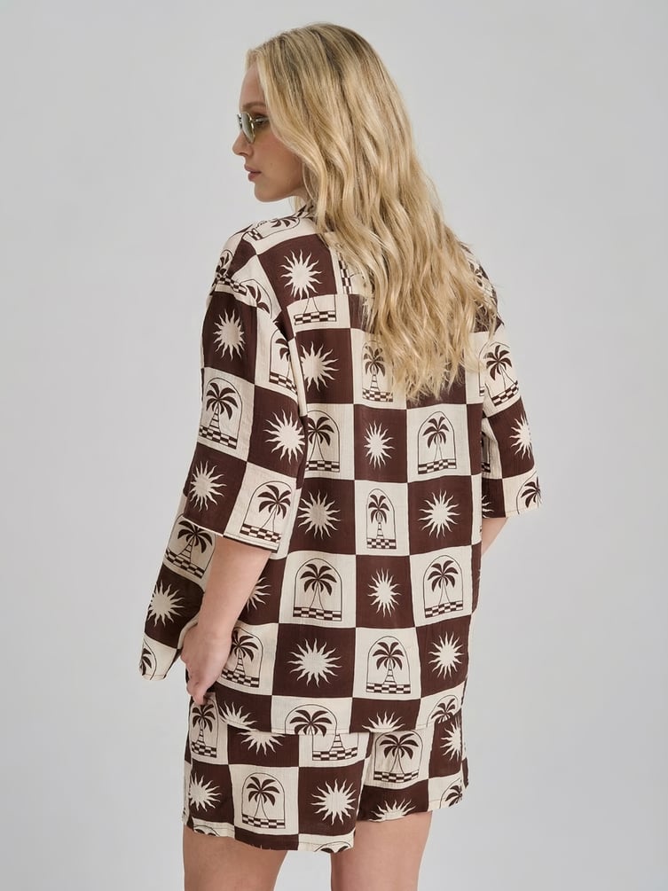 Рубашка летняя с принтом и коротким рукавом