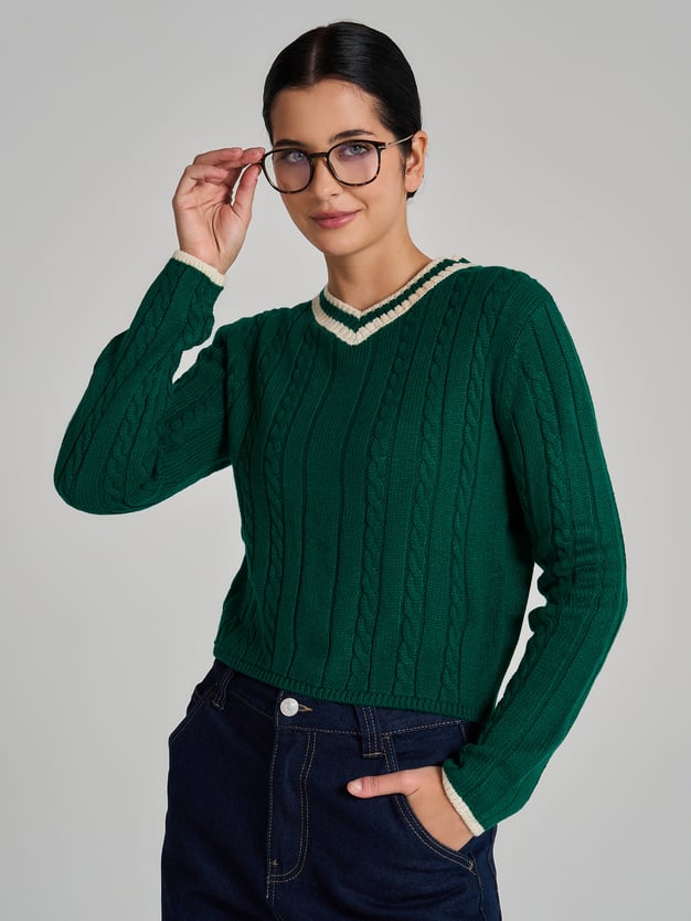 Пуловер вязаный с косами