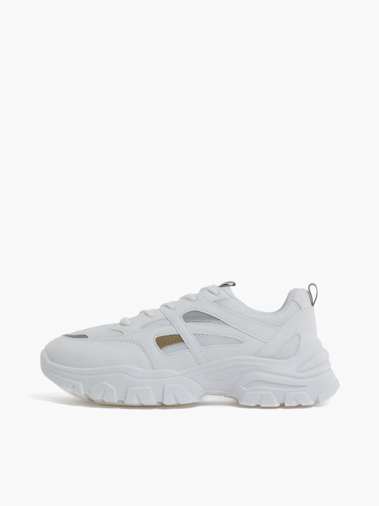 Кроссовки спортивные на тракторной подошве