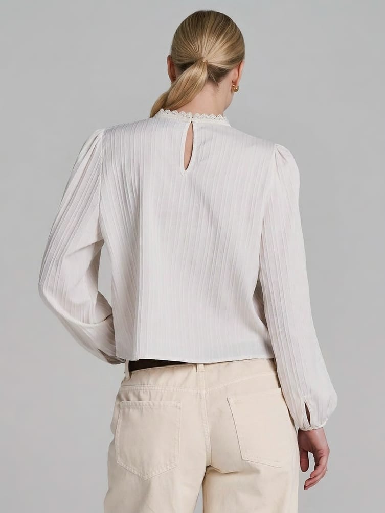 Кружевная блузка нарядная