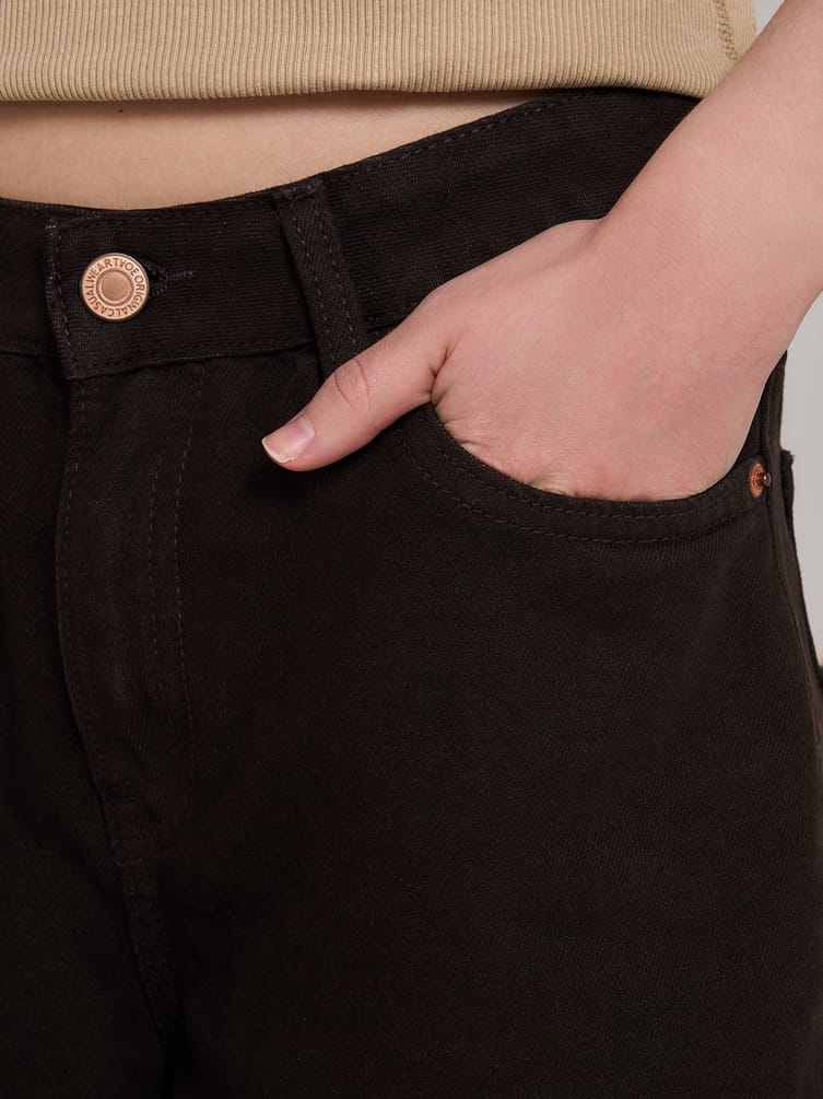 Джинсы широкие укороченные