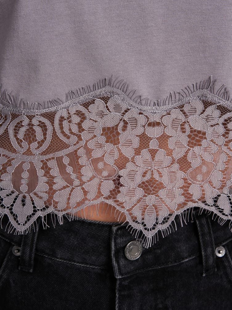 Футболка из хлопка с кружевом