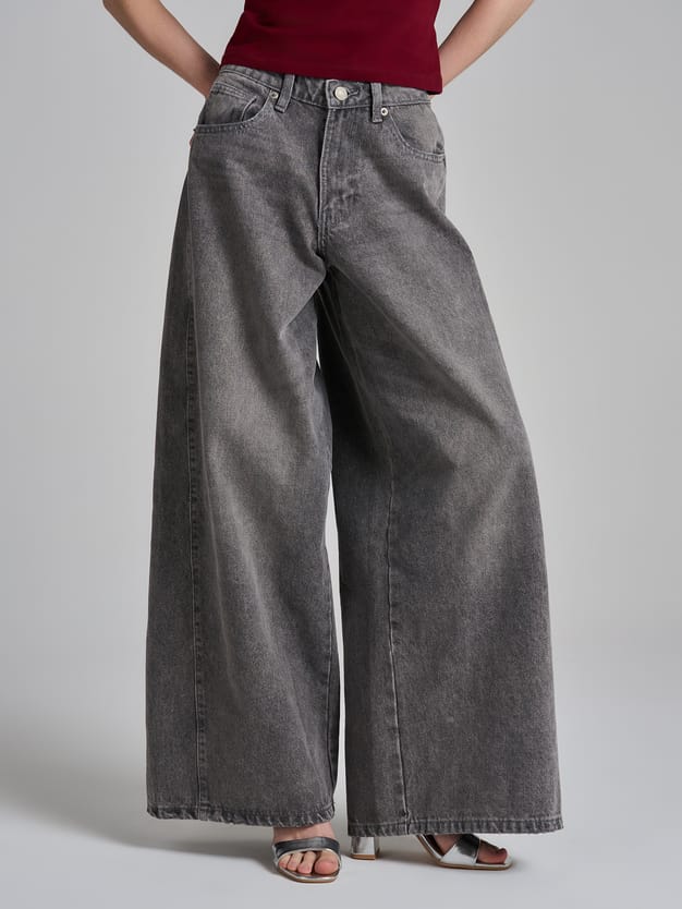 Джинсы широкие с завышенной талией