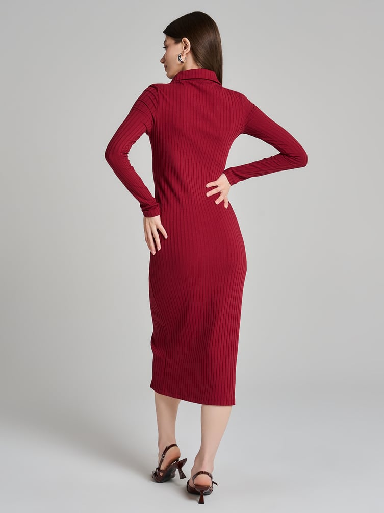 Платье офисное миди на пуговицах