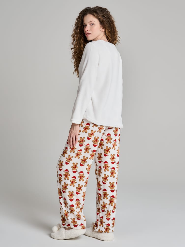 Плюшевая теплая пижама с пряничным человечком