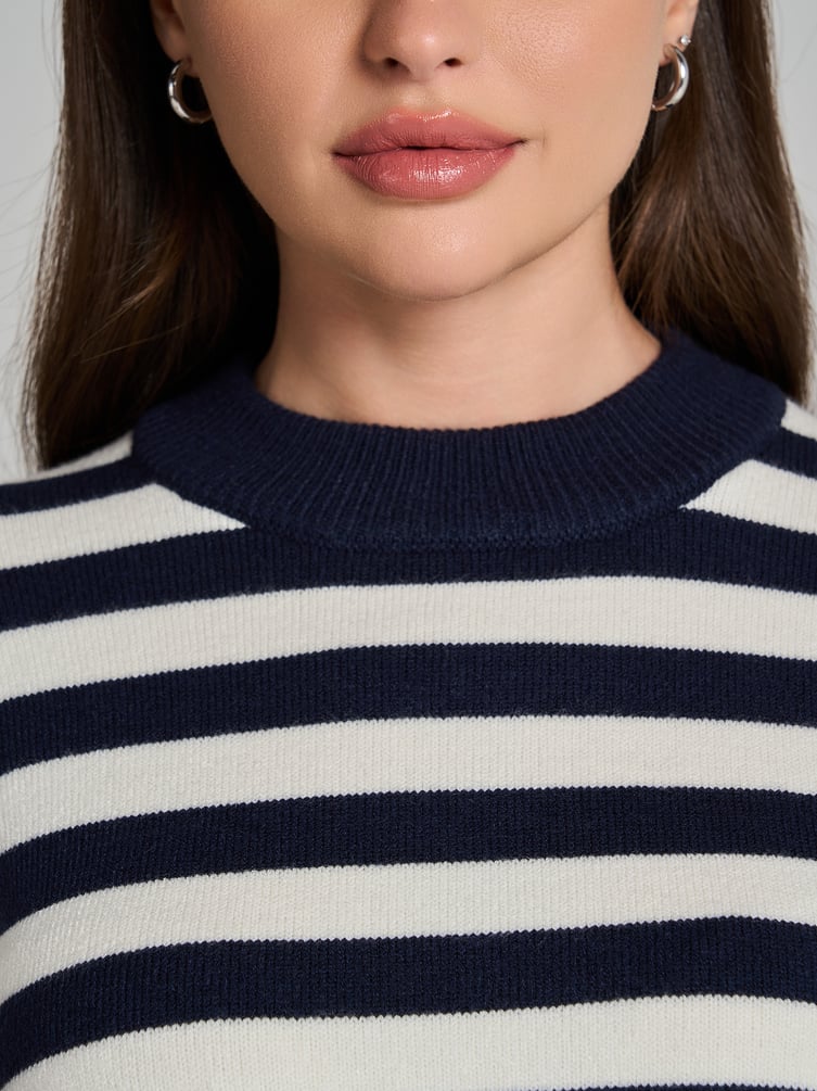 Джемпер трикотажный в полоску
