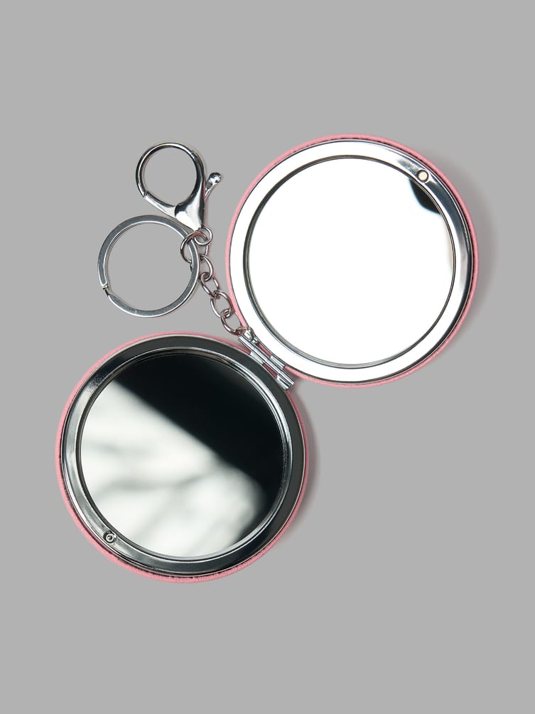 Карманное зеркальцо