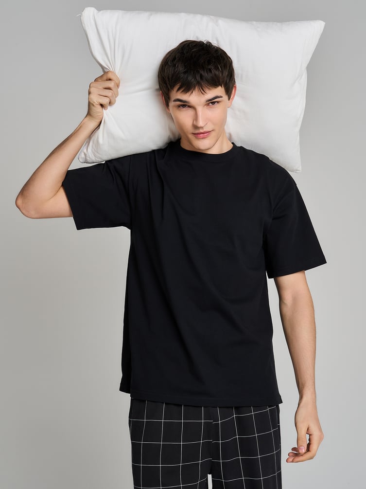 Пижама из хлопка с футболкой и брюками в клетку