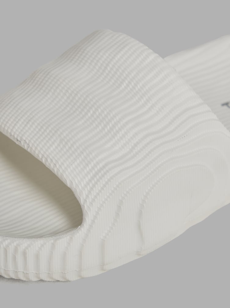 Летние открытые шлепанцы слайды