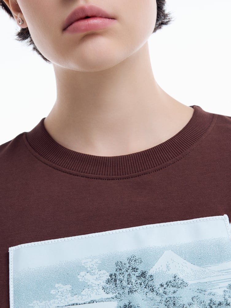 Футболка оверсайз с патчем гравюры