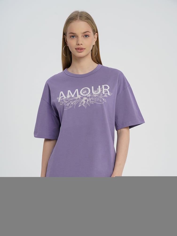 Футболка с надписью Amour