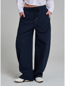 Брюки широкие со смещенным боковым швом