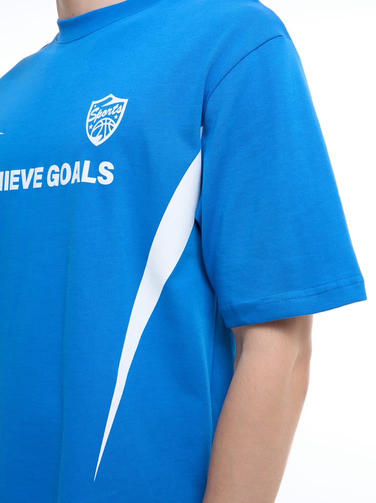 Спортивная футболка с надписью