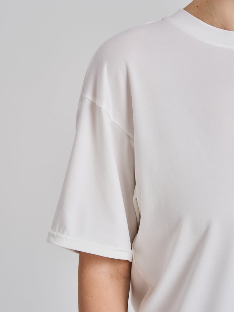 Пижама с футболкой и шортами