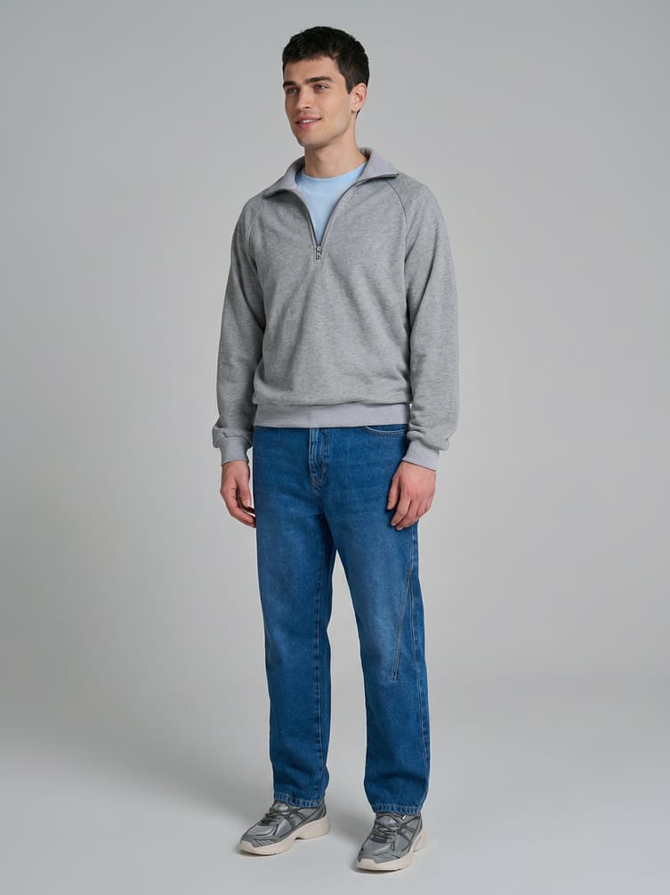 Джинсы багги зауженные с декоративной петлей