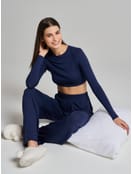 Пижама с кроп-топом и брюками